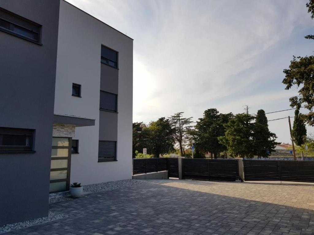 자다르 Vila Maslina-Apartman Br.4 아파트 외부 사진